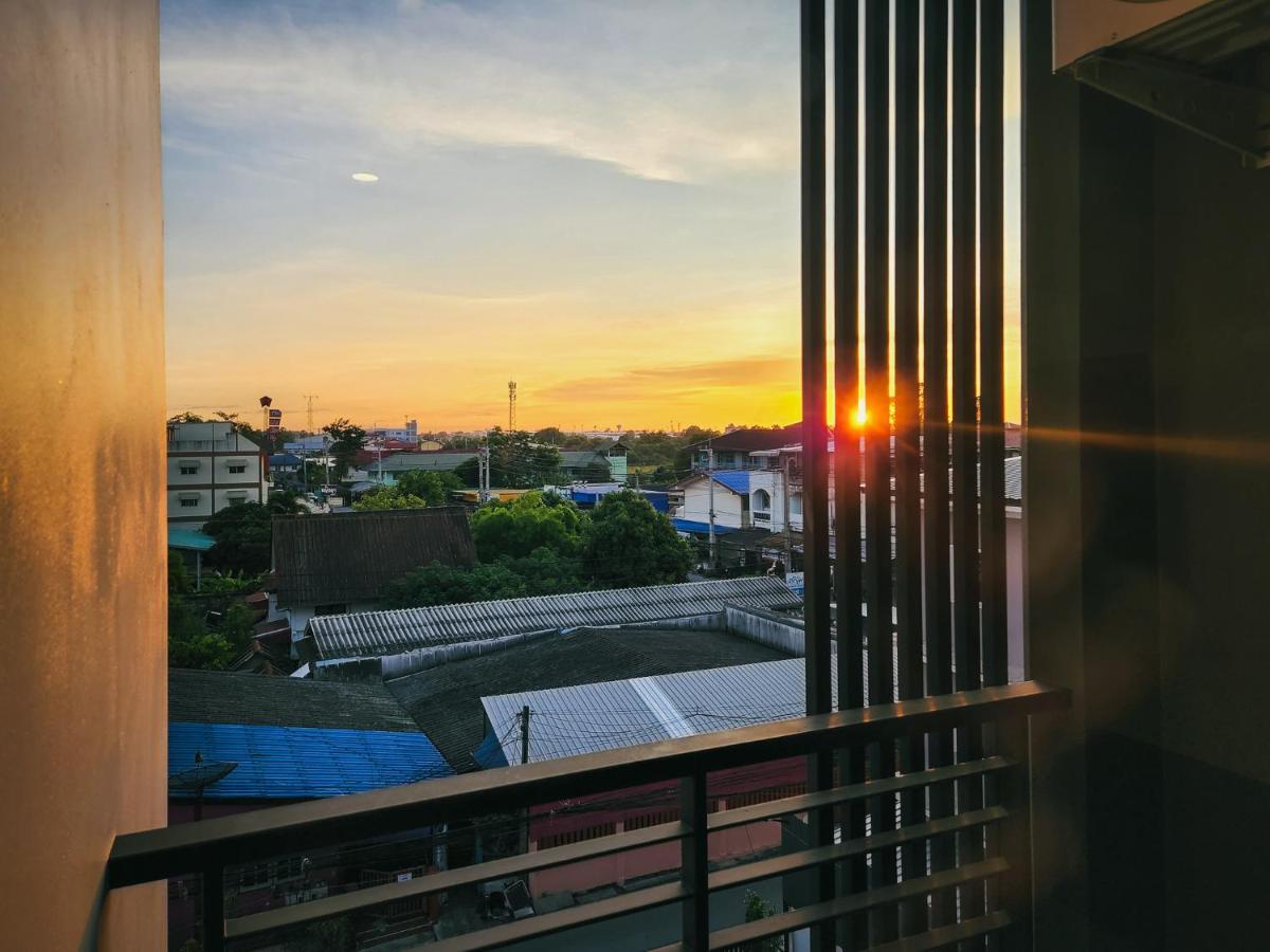 N24 Chonburi Hotel Екстериор снимка